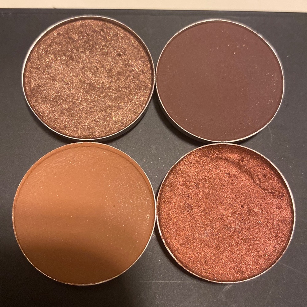 MAC Eyeshadow Bundle - Picture 2 of 11